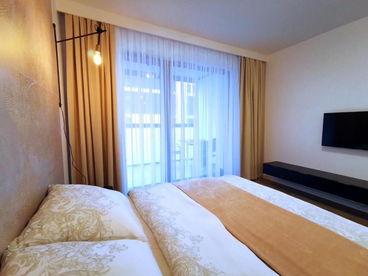 Come&Stay Apartments Wola Warsaw Exterior photo